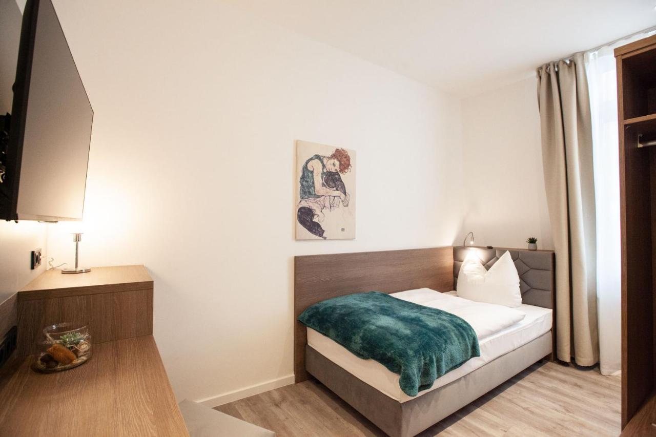 Hotel Gaestehaus Freches Perlhuhn Brema